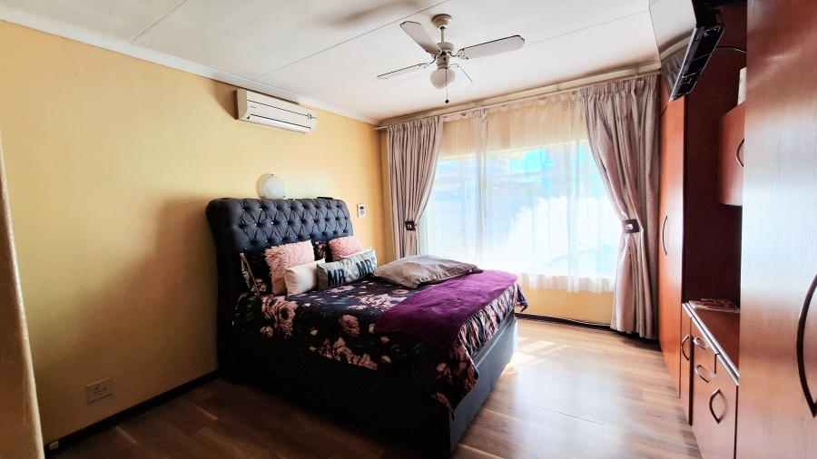 To Let 6 Bedroom Property for Rent in Bedelia Free State